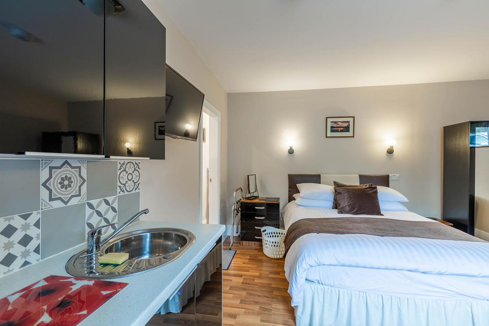 Windermere Studio Rooms - With Free Car Parking Onsite المظهر الخارجي الصورة