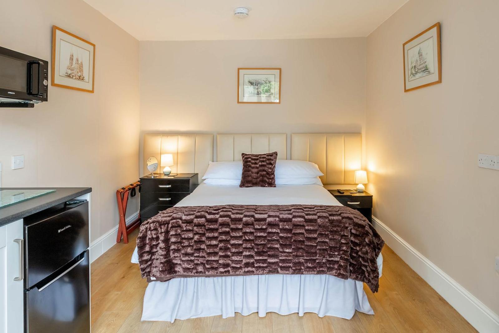 Windermere Studio Rooms - With Free Car Parking Onsite المظهر الخارجي الصورة