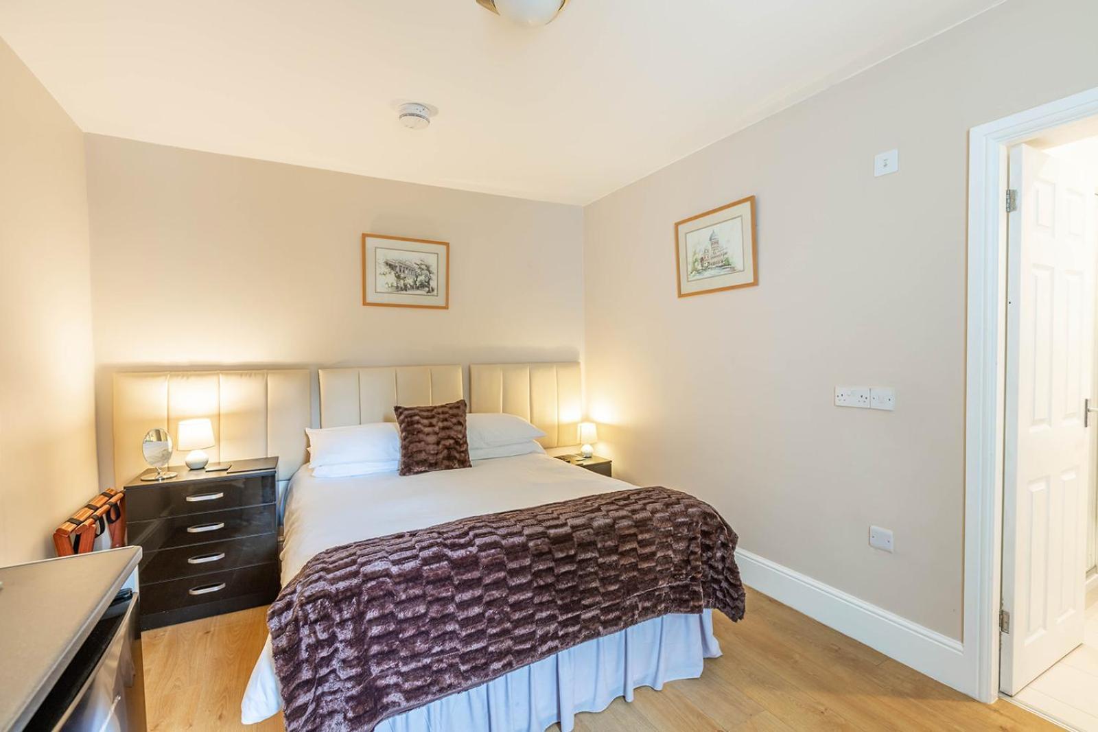 Windermere Studio Rooms - With Free Car Parking Onsite المظهر الخارجي الصورة