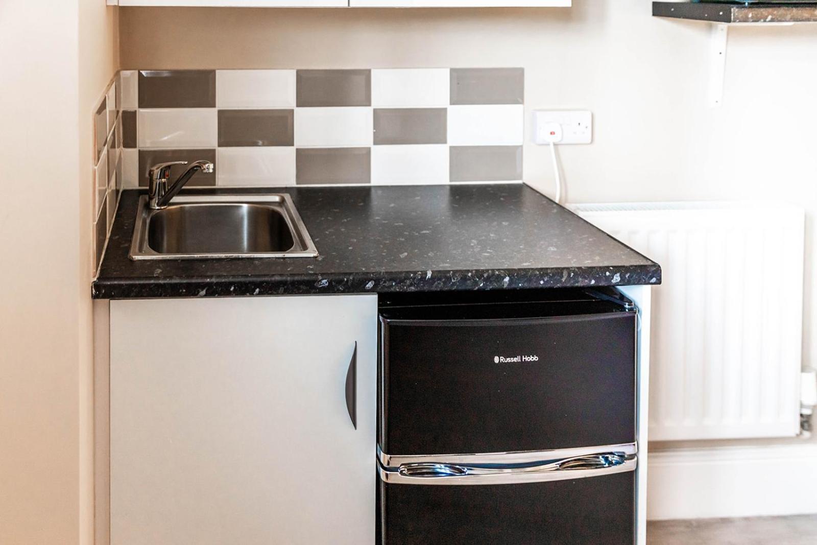 Windermere Studio Rooms - With Free Car Parking Onsite المظهر الخارجي الصورة