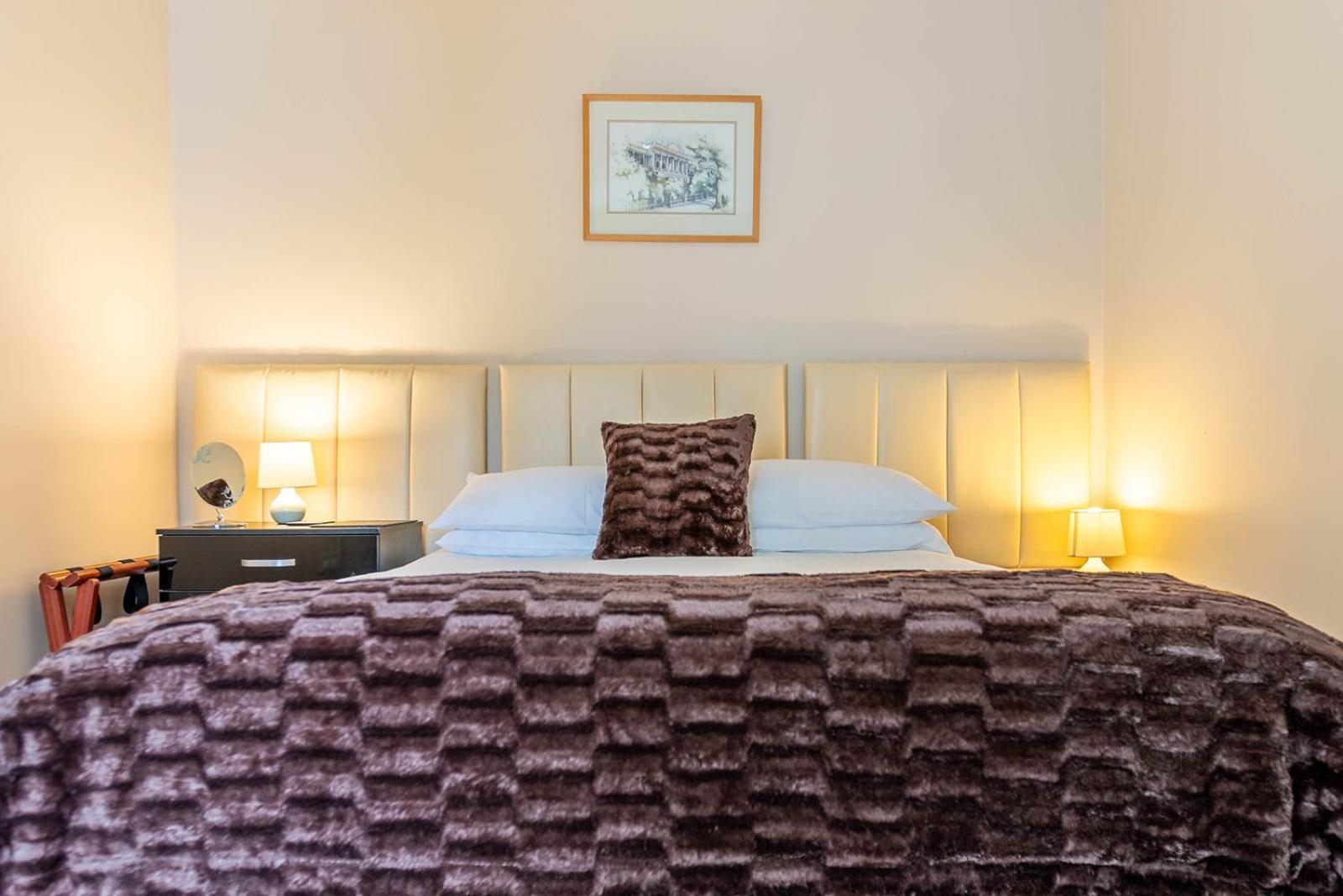 Windermere Studio Rooms - With Free Car Parking Onsite المظهر الخارجي الصورة