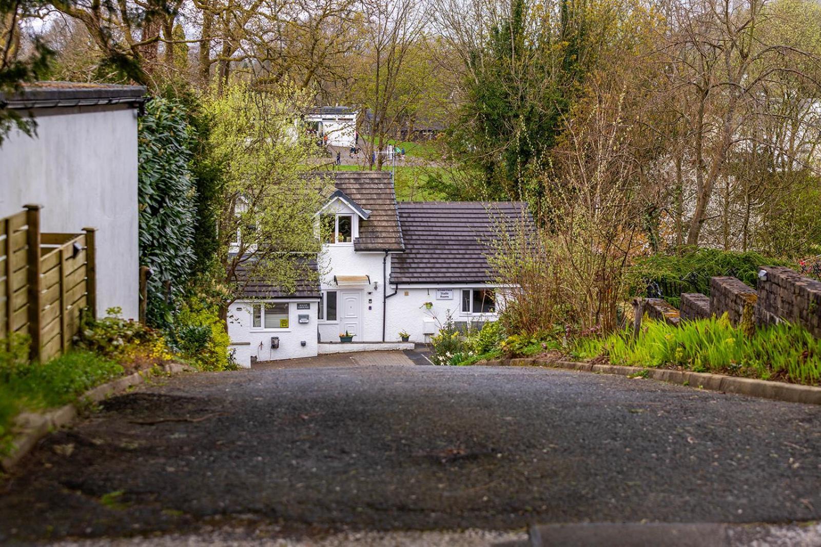 Windermere Studio Rooms - With Free Car Parking Onsite المظهر الخارجي الصورة