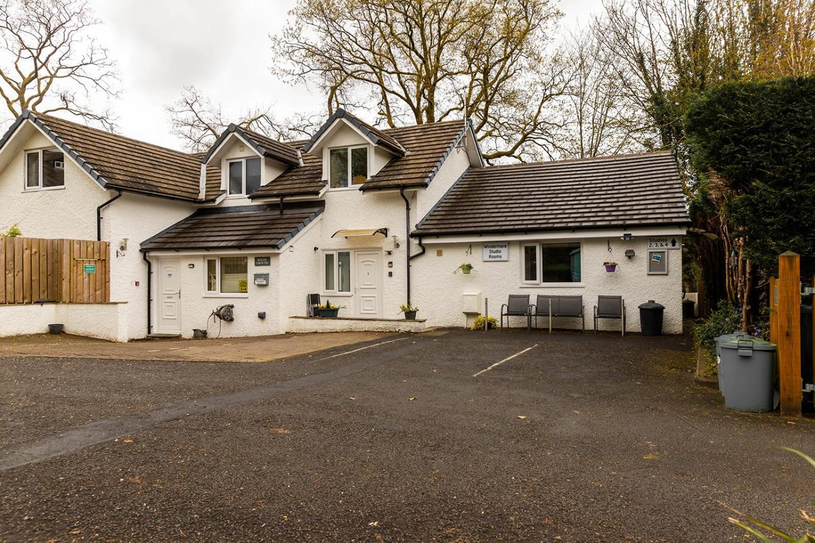Windermere Studio Rooms - With Free Car Parking Onsite المظهر الخارجي الصورة