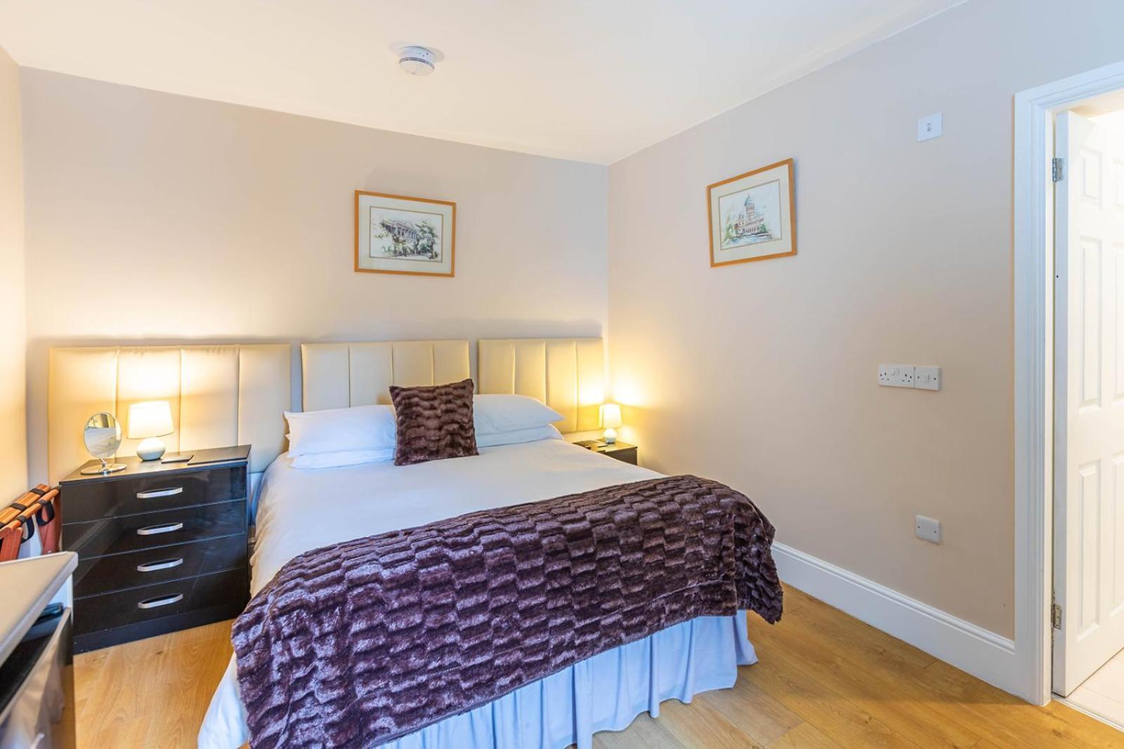Windermere Studio Rooms - With Free Car Parking Onsite المظهر الخارجي الصورة
